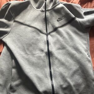 Nike tech